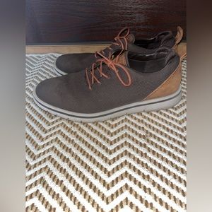 Marc Nason mens size 6.5 faux leather suede canvas sneakers